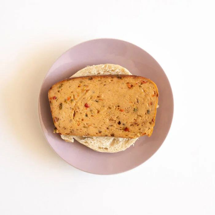 Pikanter veganer Lerbkäse