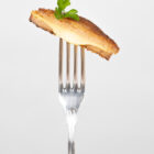 Veganes Schnitzel mit Käse